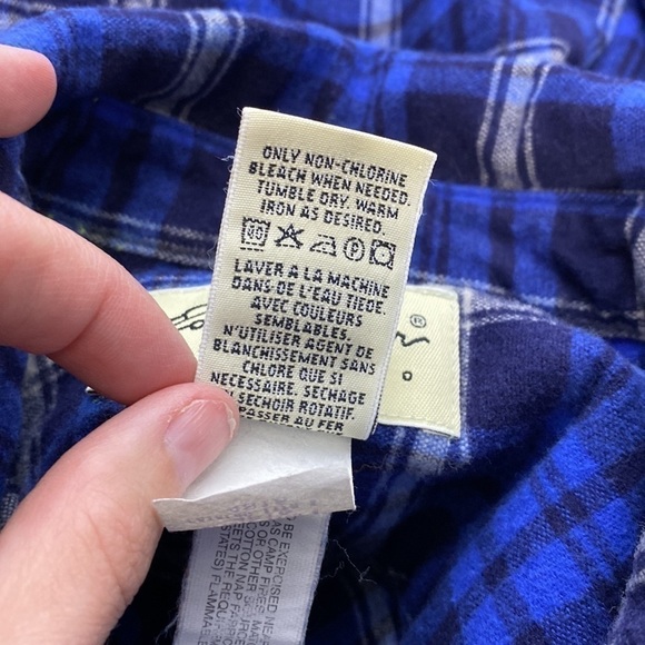 Eddie Bauer Blue Plaid Button Down Shirt Size Medium Cotton - Picture 5 of 5